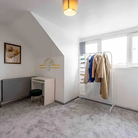 شقة Cosy 3 Bed- Pet Friendly-free Parking-city Centre *