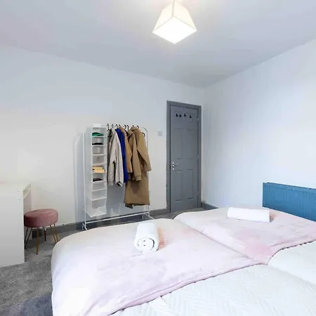 شقة Cosy 3 Bed- Pet Friendly-free Parking-city Centre *